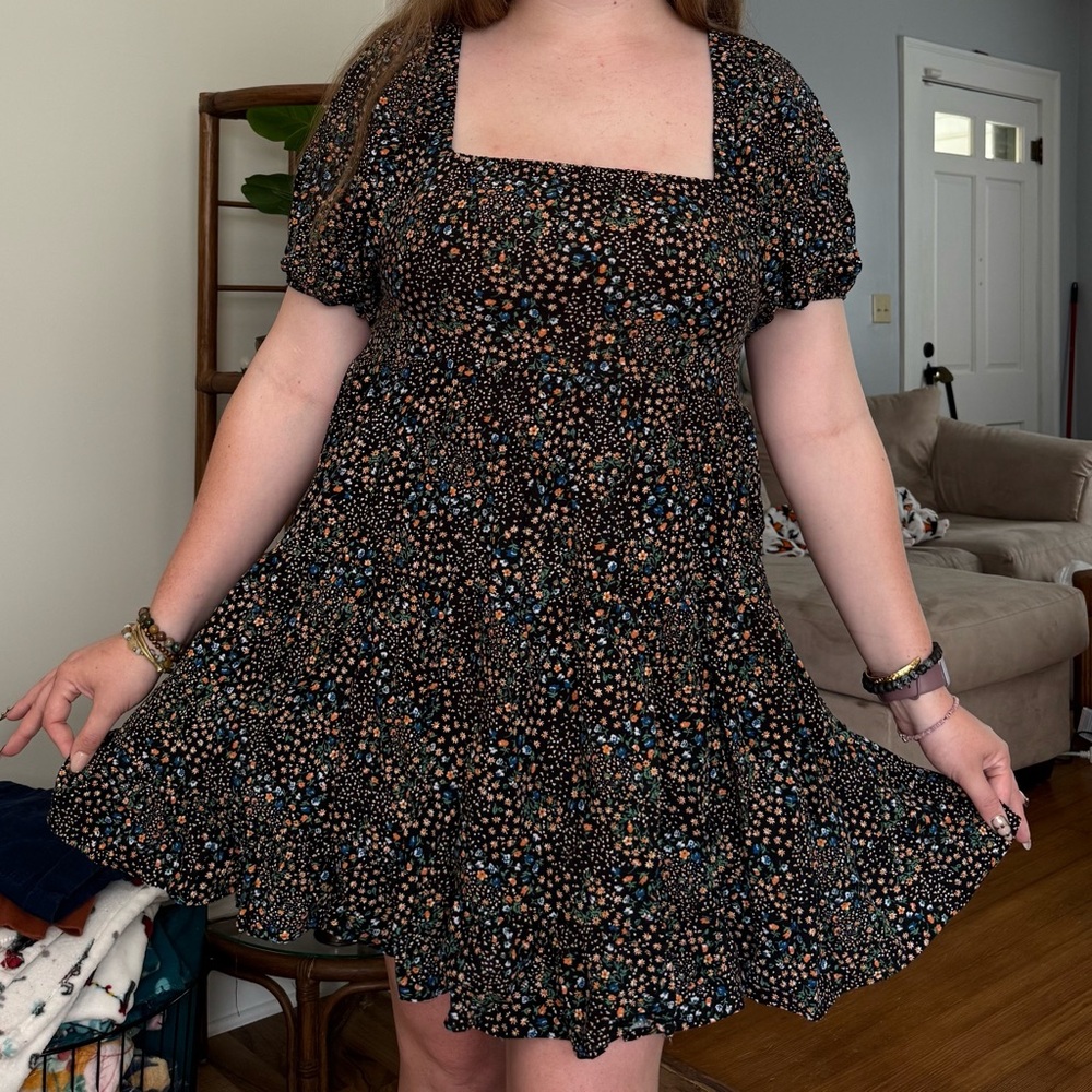 Women’s Target Wild Fable Ditsy Floral Square Neck Dress Hippie Whimsy Swirl